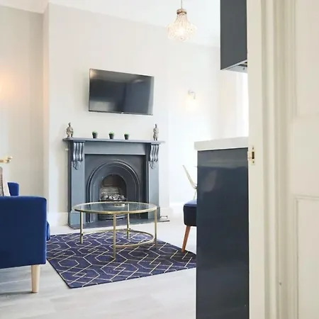 Apartment Kingsdown Hall 2 With Parking